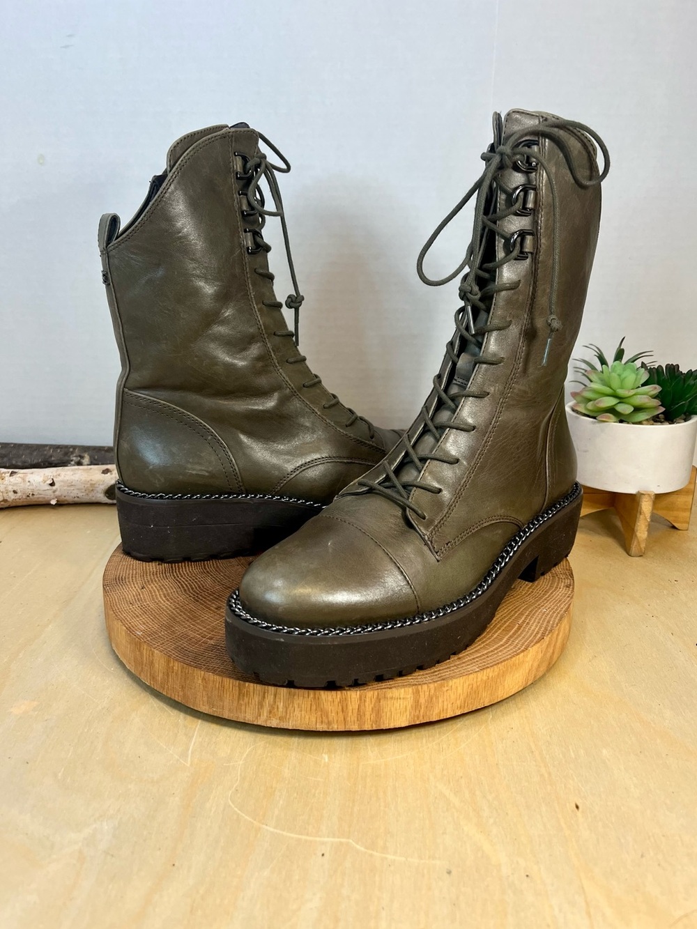 Sam Edelman Olive Green Lenley Leather Combat Boot Lug Sole Size 9
